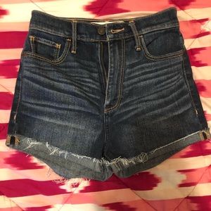 Abercrombie & Fitch high waist shorts size 00